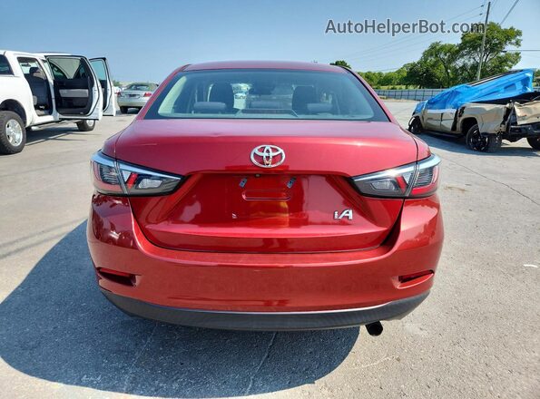 3MYDLBYV4HY153892 2017 TOYOTA YARIS Burgundy უკანა ხედი