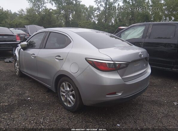 3MYDLBYV4HY154976 2017 TOYOTA YARIS IA Silver Rear left