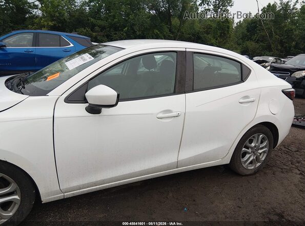 3MYDLBYV4HY164570 2017 TOYOTA YARIS IA Белый Панорамный вид салона 360°