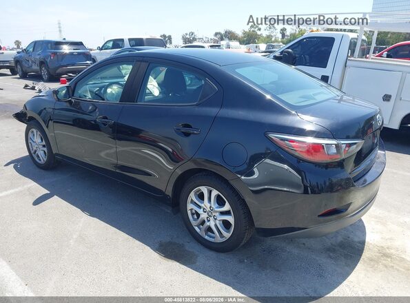 3MYDLBYV4JY308625 2018 TOYOTA YARIS IA Gray უკანა მარცხენა