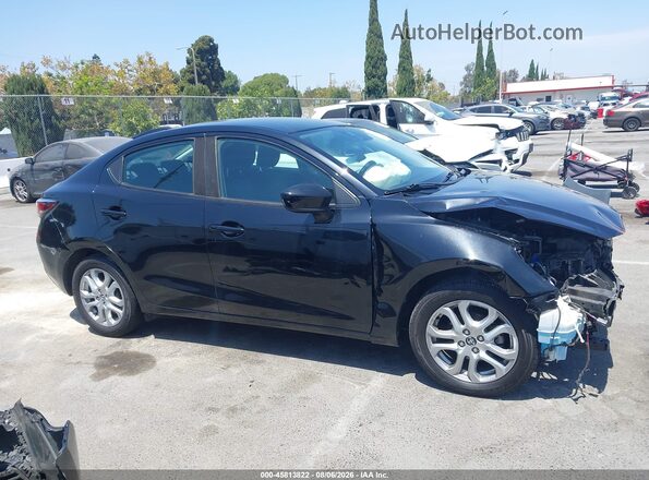 3MYDLBYV4JY308625 2018 TOYOTA YARIS IA Gray სალონის 360-გრადუსიანი ხედი