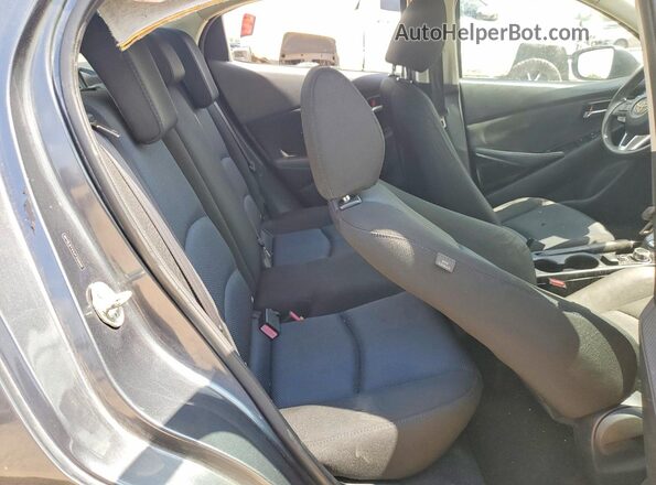 3MYDLBYV4JY312609 2018 TOYOTA YARIS Gray Вид задніх сидінь