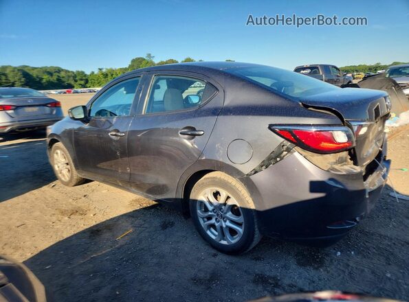 3MYDLBYV5HY152086 2017 TOYOTA YARIS Gray Задня ліва чверть