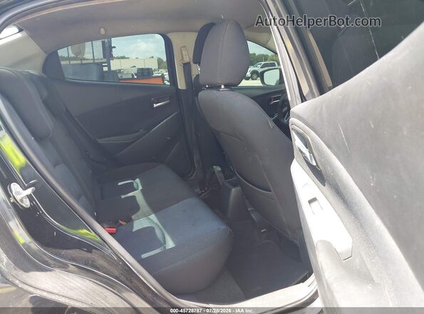 3MYDLBYV5HY193737 2017 TOYOTA YARIS IA Black Вид наклейки з VIN-кодом