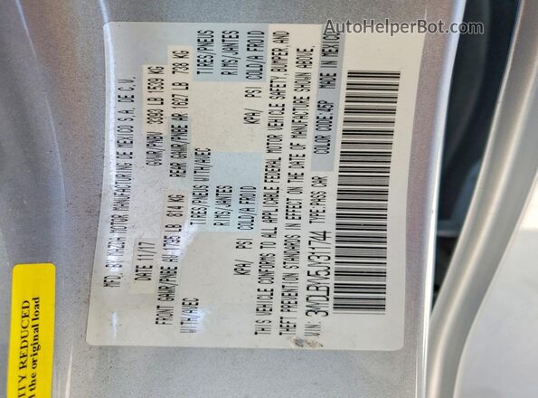 3MYDLBYV5JY311744 2018 TOYOTA YARIS Silver Widok naklejki z numerem VIN
