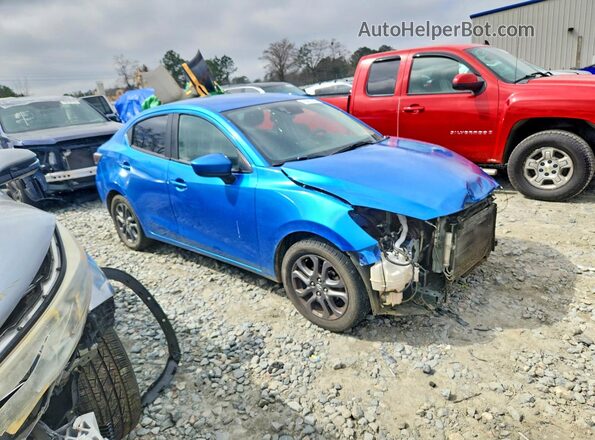 3MYDLBYV5KY528146 2019 TOYOTA YARIS Blue Przód prawy