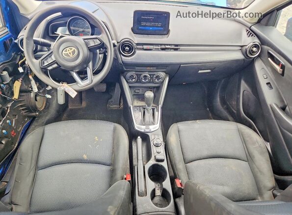 3MYDLBYV5KY528146 2019 TOYOTA YARIS Blue Widok deski rozdzielczej