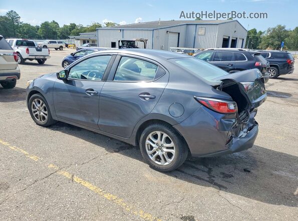 3MYDLBYV6HY169429 2017 TOYOTA YARIS Gray Задня ліва чверть