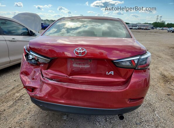 3MYDLBYV6HY182150 2017 TOYOTA YARIS Red Vista trasera