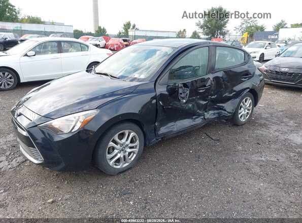 3MYDLBYV6JY314460 2018 TOYOTA YARIS IA Black Առջևի ձախ երեք քառորդ տեսարան