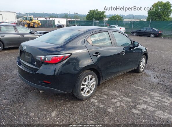 3MYDLBYV6JY314460 2018 TOYOTA YARIS IA Black Հետևի աջ