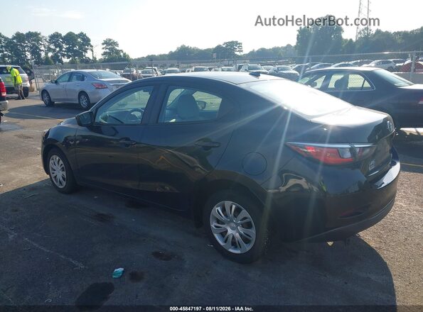 3MYDLBYV6KY502770 2019 TOYOTA YARIS Черный Задняя левая четверть