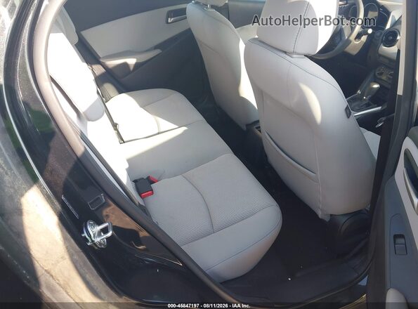 3MYDLBYV6KY502770 2019 TOYOTA YARIS Черный Вид наклейки с VIN-кодом