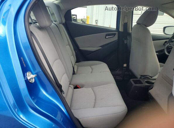 3MYDLBYV6KY508889 2019 TOYOTA YARIS Blue Rear seats view