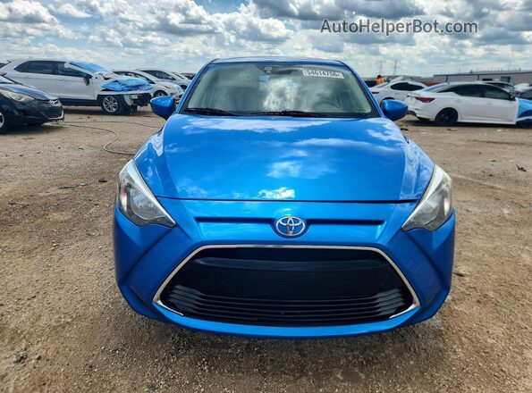 3MYDLBYV7HY148962 2017 TOYOTA YARIS Blue Front view