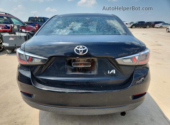 3MYDLBYV7HY166992 2017 TOYOTA YARIS Черный Вид сзади