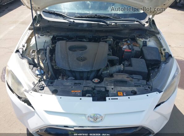 3MYDLBYV7HY189673 2017 TOYOTA YARIS IA White Вид ззаду