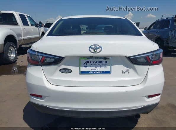 3MYDLBYV7HY189673 2017 TOYOTA YARIS IA White 