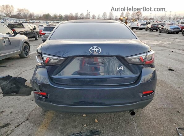 3MYDLBYV7JY328156 2018 TOYOTA YARIS Синий Вид сзади