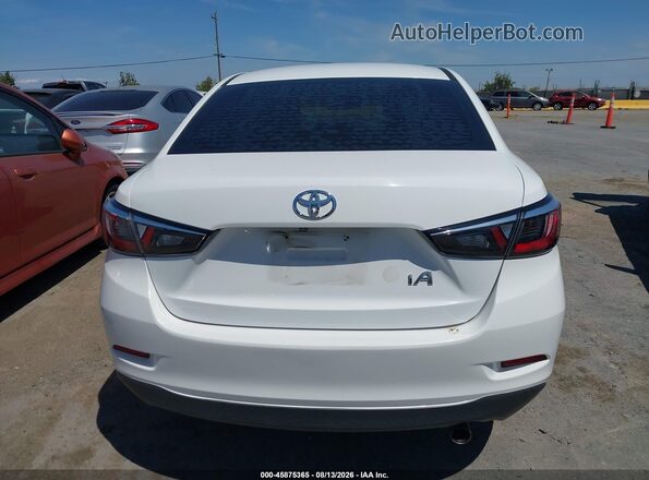 3MYDLBYV7JY329016 2018 TOYOTA YARIS IA Белый 