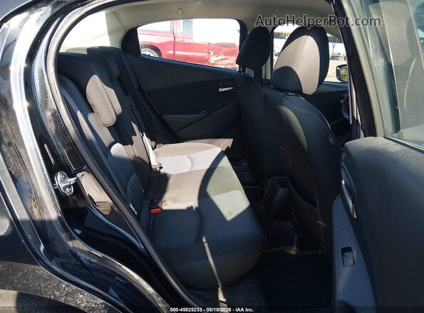 3MYDLBYV7KY511512 2019 TOYOTA YARIS Black VIN կոդի պիտակի տեսք