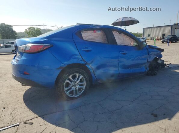 3MYDLBYV8HY165995 2017 TOYOTA YARIS Blue Задня права чверть