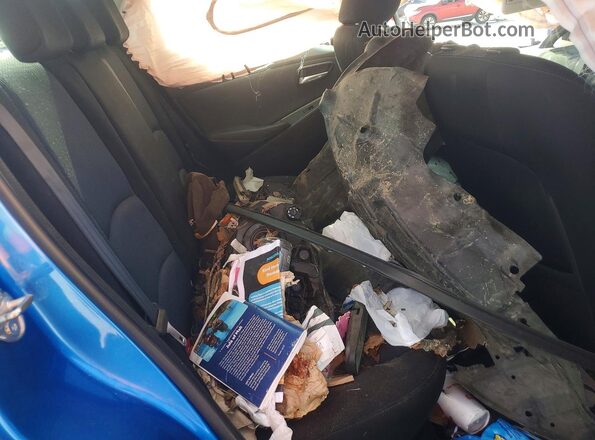 3MYDLBYV8HY165995 2017 TOYOTA YARIS Blue Вид задніх сидінь