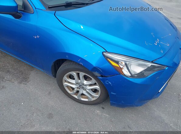 3MYDLBYV8HY179492 2017 TOYOTA YARIS IA Blue Vista interior trasera