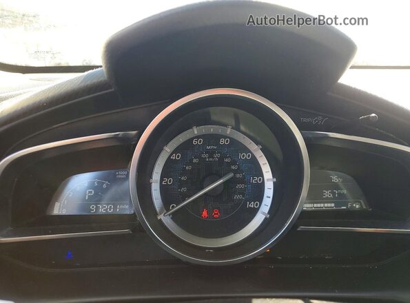 3MYDLBYV8HY180531 2017 TOYOTA YARIS White Instrument cluster view