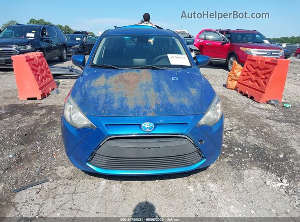 3MYDLBYV8JY308403 2018 TOYOTA YARIS IA Blue Rear interior view