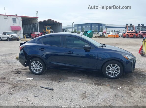 3MYDLBYV8JY316968 2018 TOYOTA YARIS IA Dark Blue Vista interior trasera