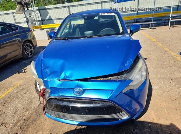 3MYDLBYV8JY331101 2018 TOYOTA YARIS Blue Դիմացի տեսք