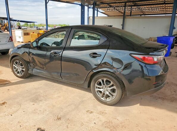 3MYDLBYV8KY503239 2019 TOYOTA YARIS Black Задня ліва чверть