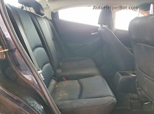 3MYDLBYV8KY503239 2019 TOYOTA YARIS Black Вид задніх сидінь