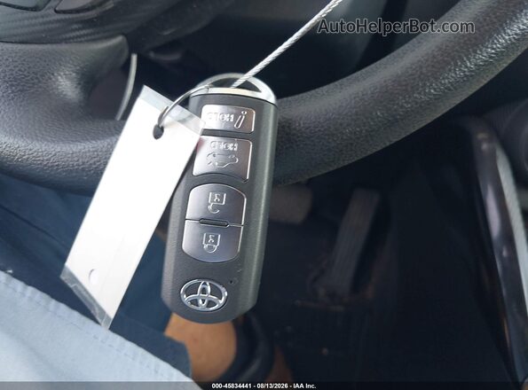 3MYDLBYV9HY154763 2017 TOYOTA YARIS IA Blue Widok deski rozdzielczej