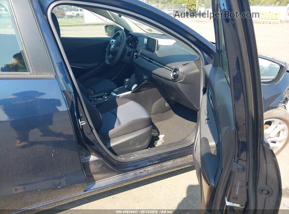 3MYDLBYV9HY154763 2017 TOYOTA YARIS IA Blue Widok wnętrza z przodu