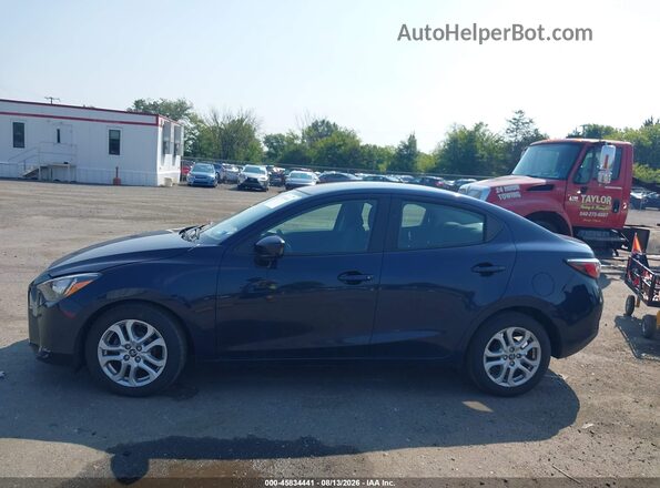 3MYDLBYV9HY154763 2017 TOYOTA YARIS IA Blue Widok wnętrza 360 stopni