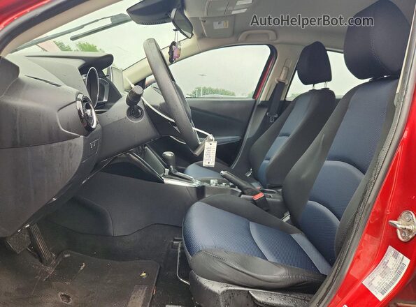 3MYDLBYV9HY183261 2017 TOYOTA YARIS Red Front interior view