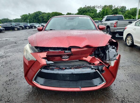 3MYDLBYV9HY183261 2017 TOYOTA YARIS Red Front view