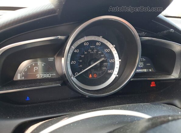 3MYDLBYV9HY184362 2017 TOYOTA YARIS Белый Вид щитка приборов