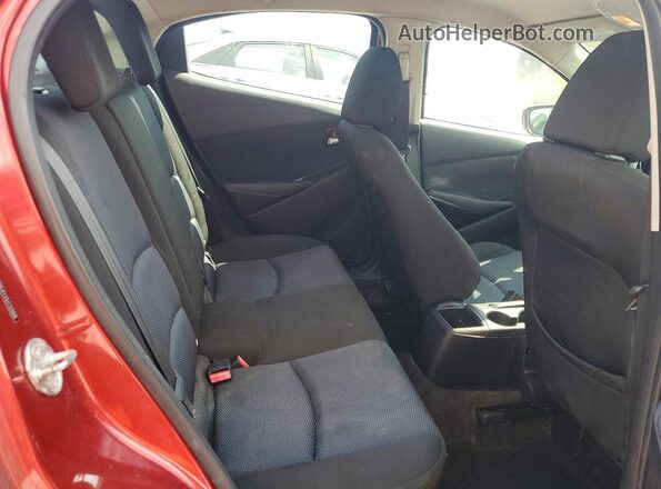 3MYDLBYV9JY325016 2018 TOYOTA YARIS Burgundy Հետևի նստատեղերի տեսք