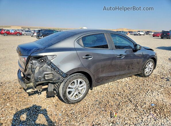 3MYDLBYVXHY183091 2017 TOYOTA YARIS Gray Tył prawy