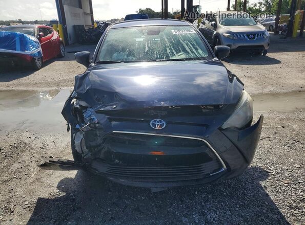 3MYDLBYVXJY305650 2018 TOYOTA YARIS Blue Vista frontal