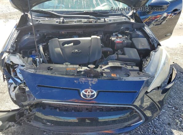 3MYDLBYVXJY305650 2018 TOYOTA YARIS Blue Vista interior trasera