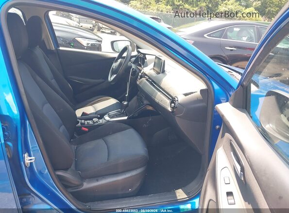 3MYDLBYVXJY310895 2018 TOYOTA YARIS IA Blue Вид салону спереду