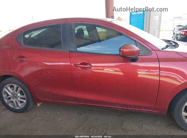 3MYDLBYVXJY311237 2018 TOYOTA YARIS IA Red უკანა სალონის ხედი