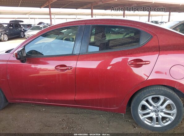 3MYDLBYVXJY311237 2018 TOYOTA YARIS IA Red სალონის 360-გრადუსიანი ხედი