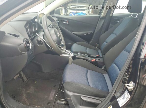 3MYDLBYVXJY333643 2018 TOYOTA YARIS Black Widok wnętrza z przodu