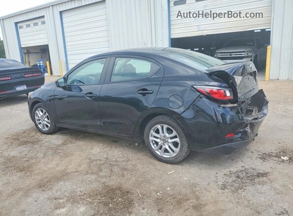 3MYDLBYVXJY333643 2018 TOYOTA YARIS Black Tył lewy
