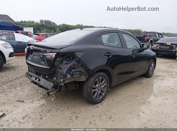3MYDLBYVXKY504540 2019 TOYOTA YARIS Черный Задняя правая четверть